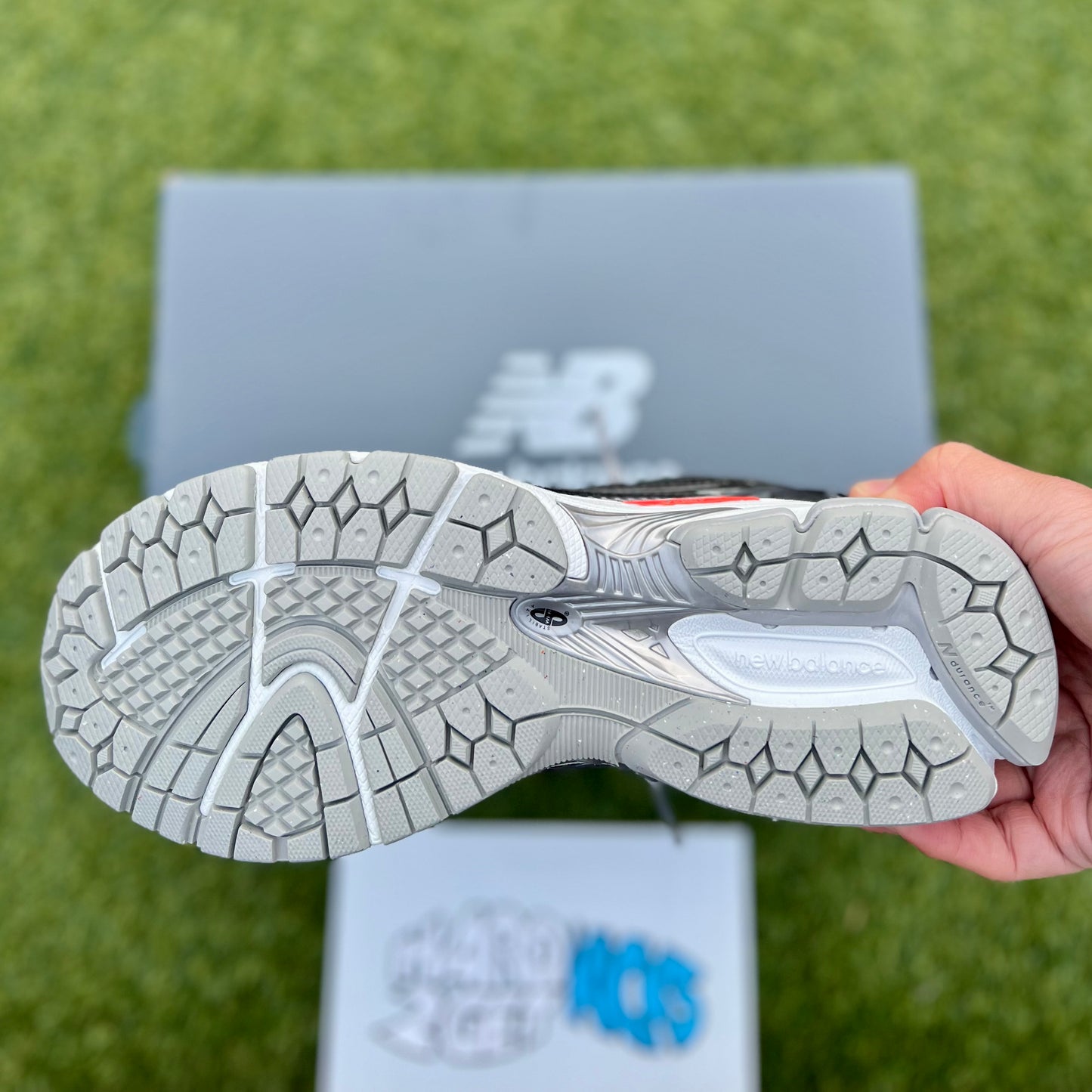 New Balance 1906R - Metallic