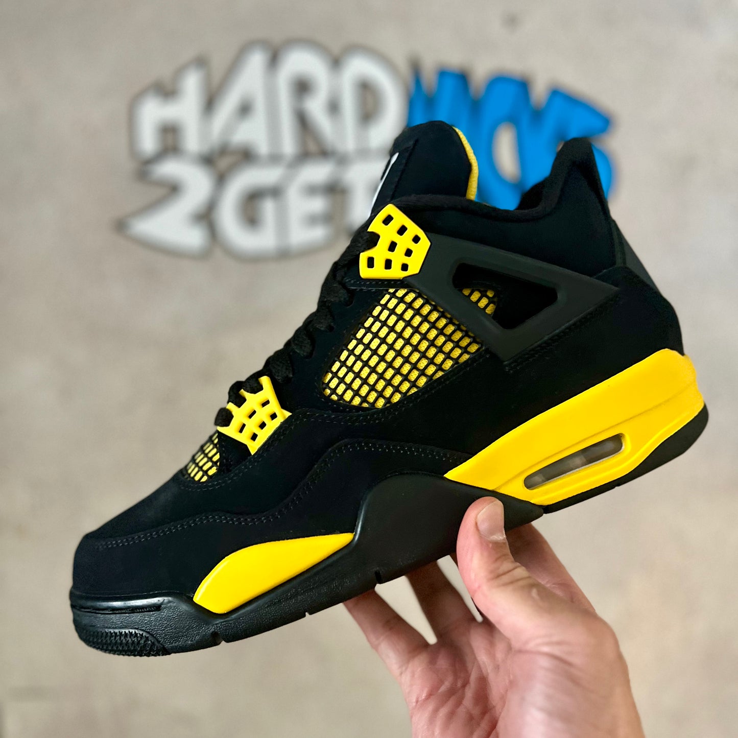 Air Jordan 4 Retro - Yellow Thunder