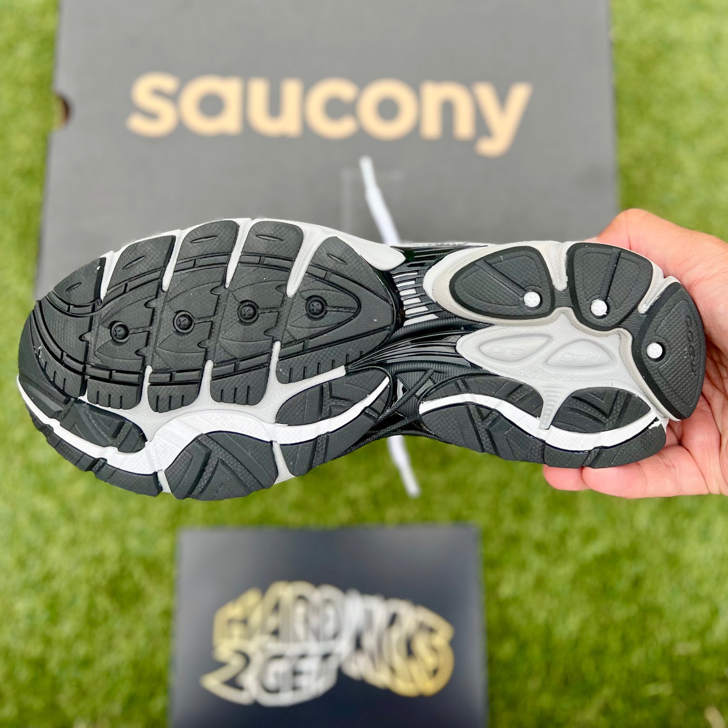 Saucony Progrid Omni 9 - White/Cadet