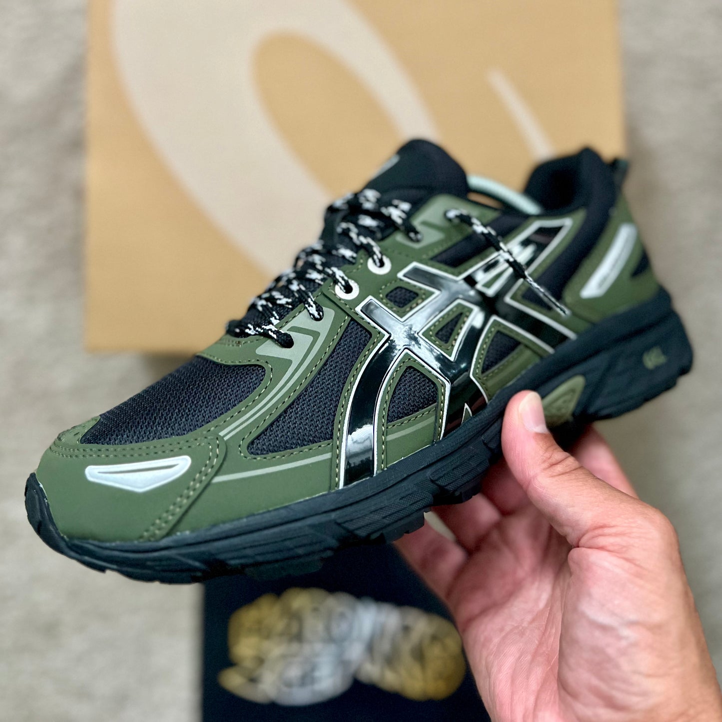 Asics Gel Venture 6 - Black/Pure Silver
