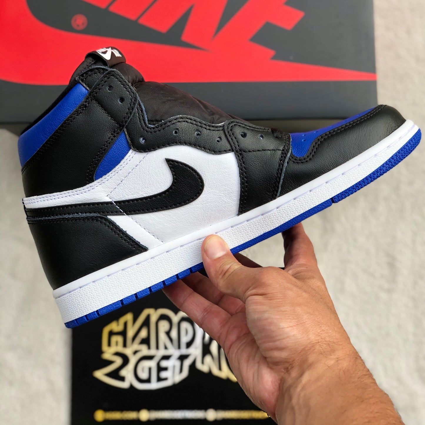 Air Jordan 1 Retro High OG - Royal Toe