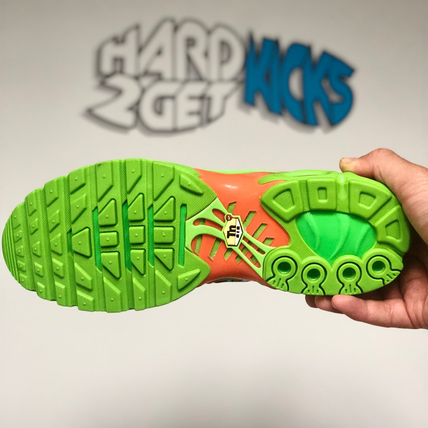 Supreme x Nike Air Max Plus - Mean Green