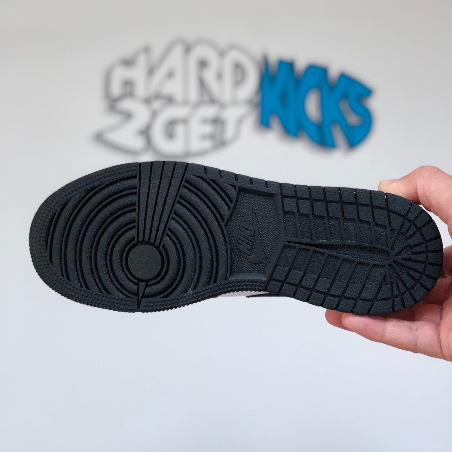 Air Jordan 1 Mid GS - Chicago Black Toe