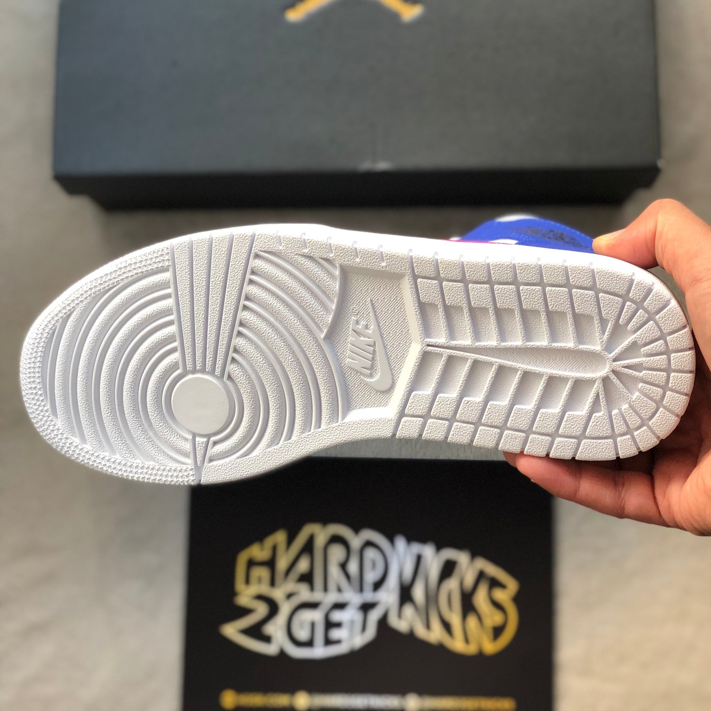 Air Jordan 1 Mid - Hyper Royal (US Exclusive)