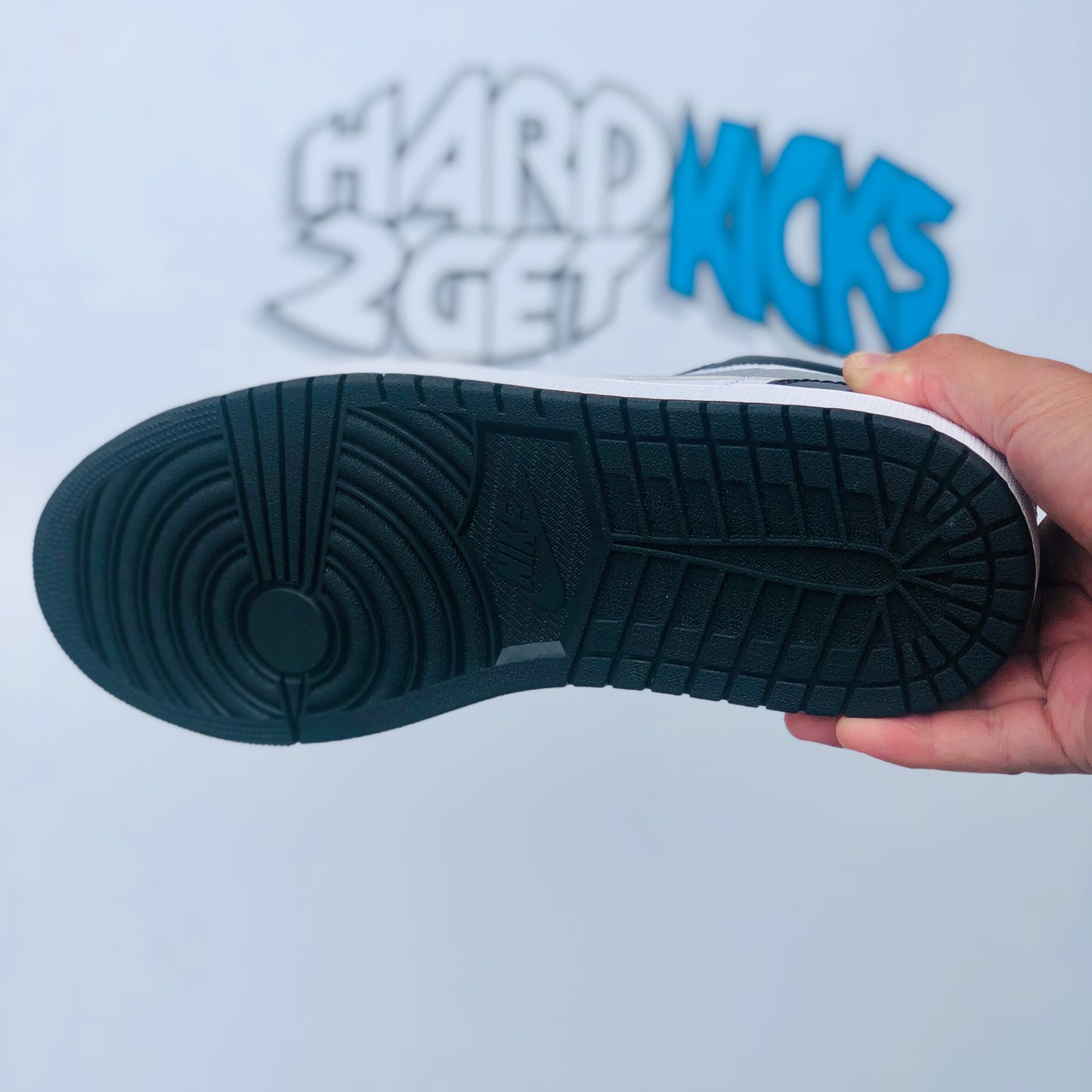 Air Jordan 1 Low - Shadow 3.0
