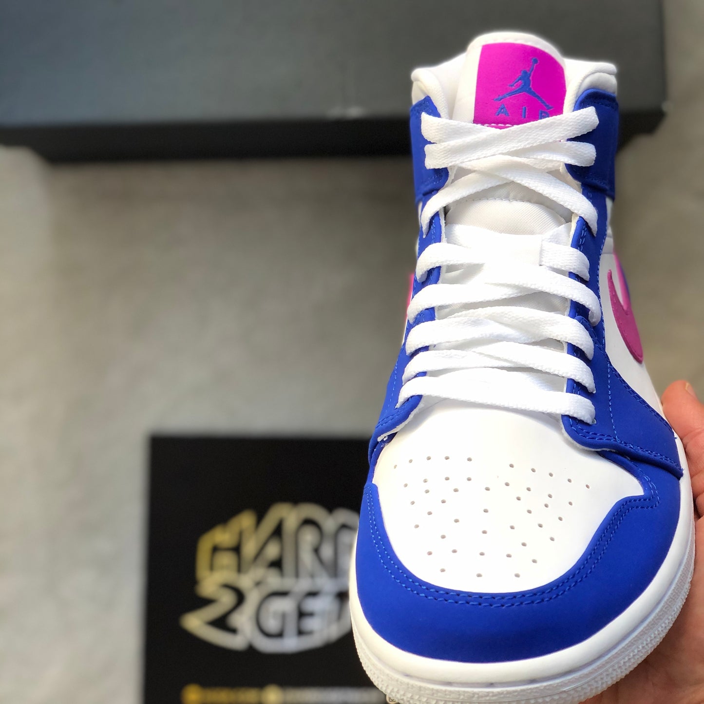 Air Jordan 1 Mid - Hyper Royal (US Exclusive)