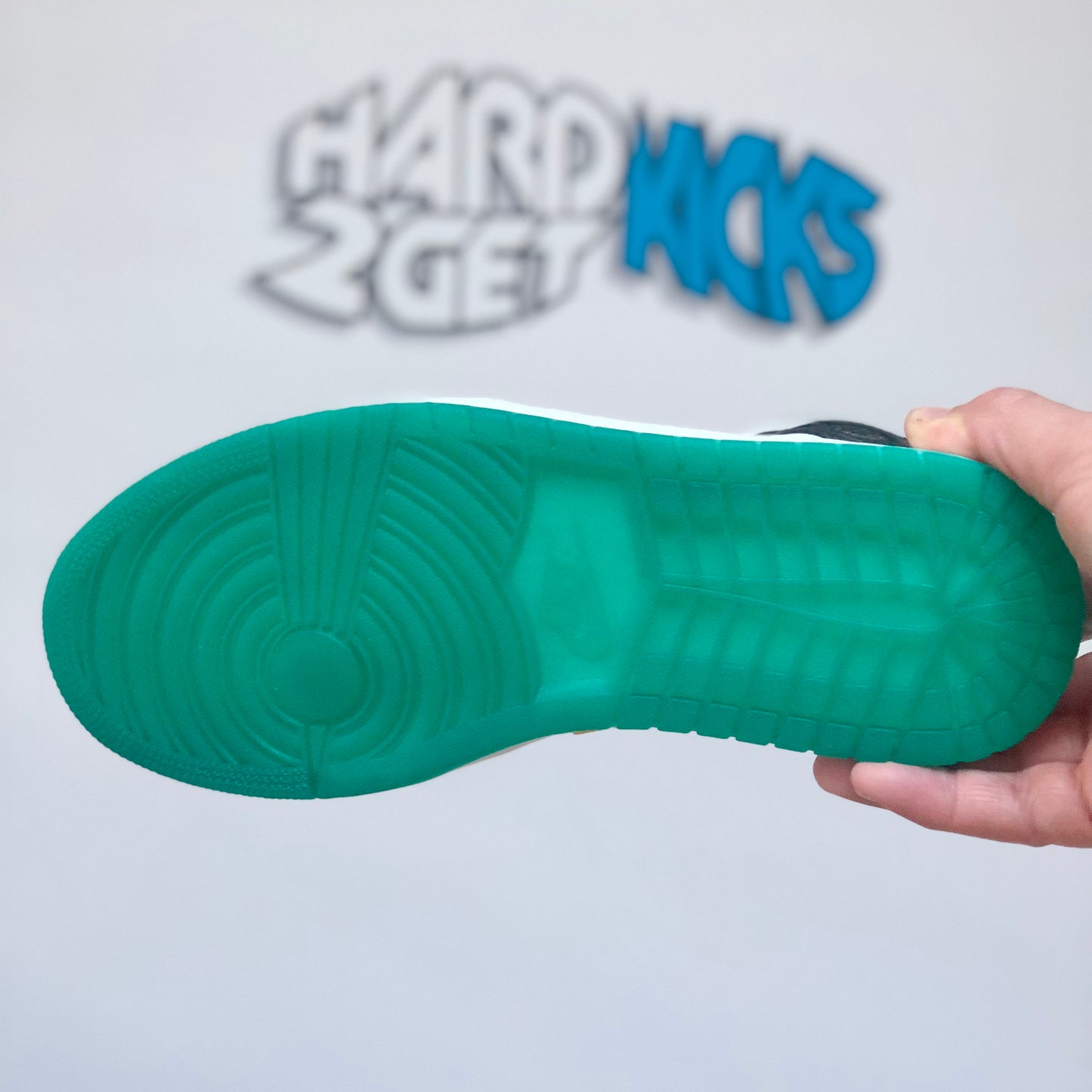 Wmns Air Jordan 1 Mid - Alternate Swoosh