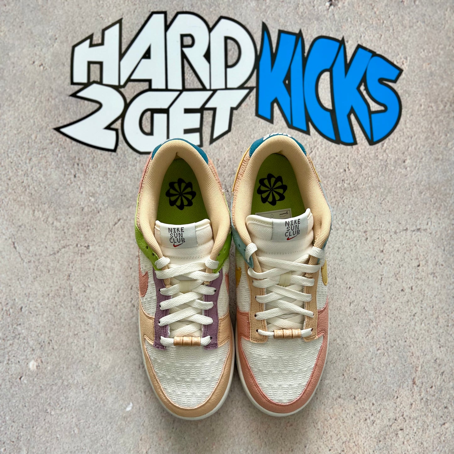Wmns Nike Dunk Low SE - Sun Club Multi