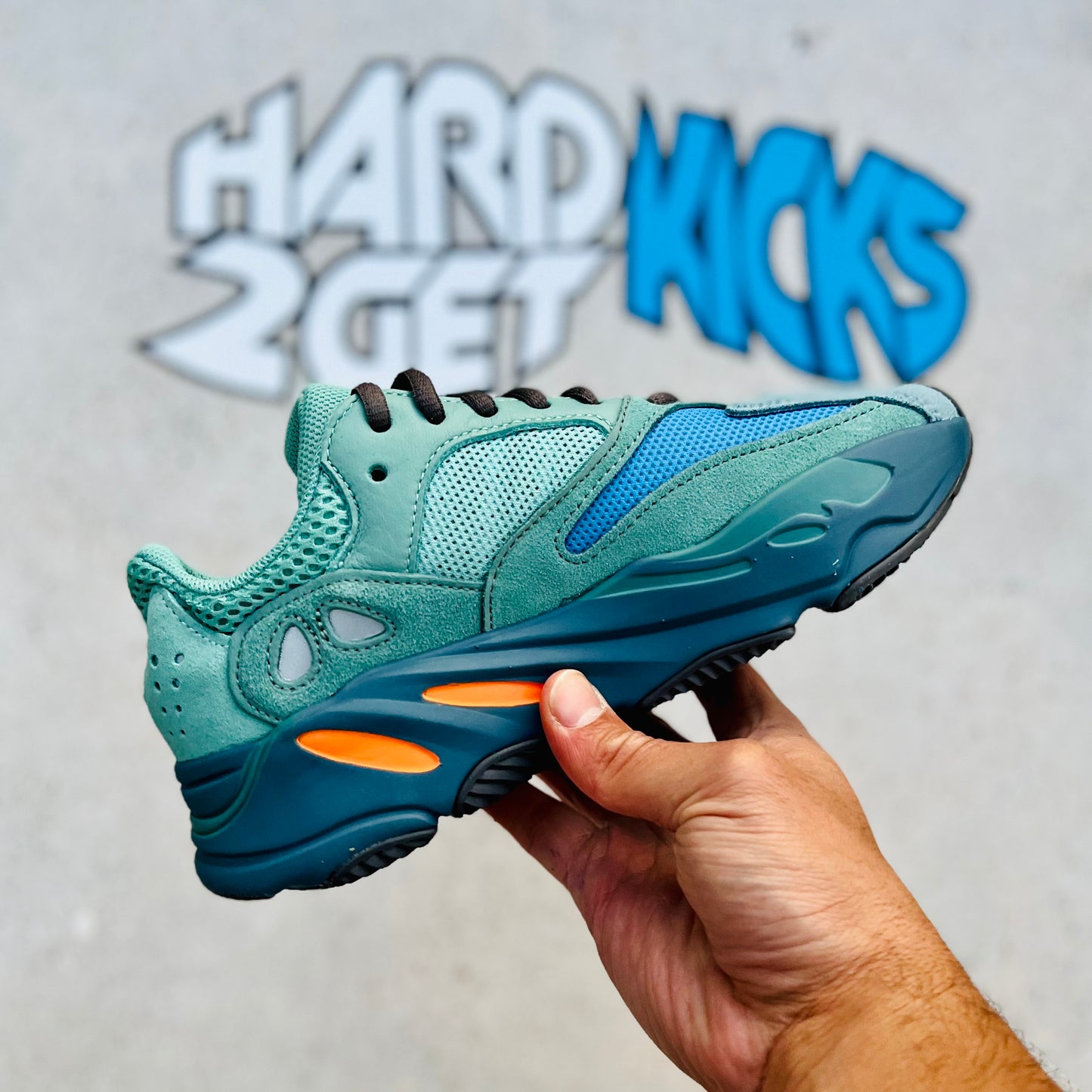 Yeezy Boost 700 - Faded Azure