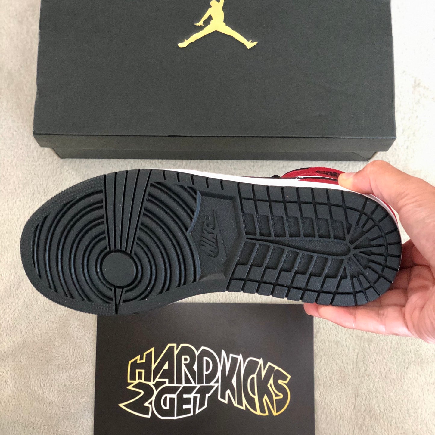 Air Jordan 1 Mid - Chicago Black Toe