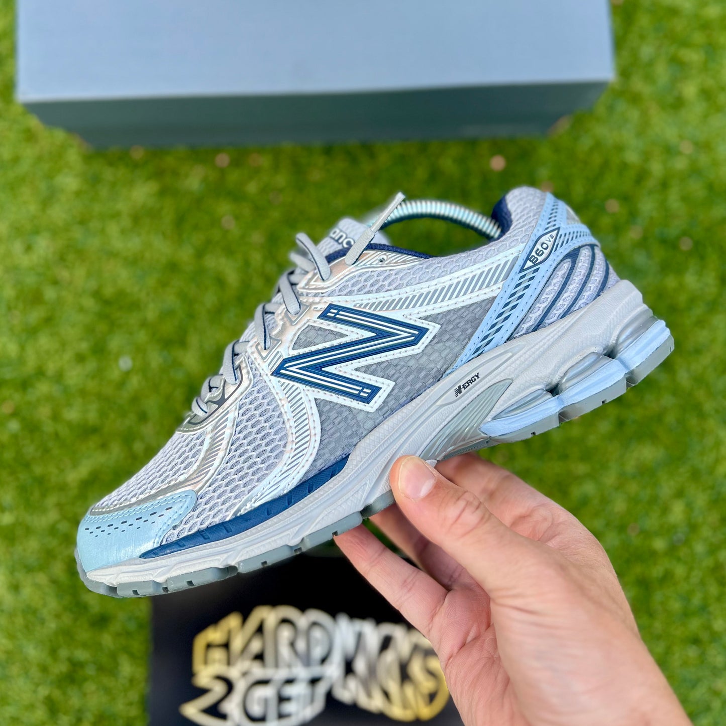 New Balance 860 Milky Way - Arctic Grey