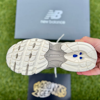 New Balance 740 - Sea Salt/Arid Stone