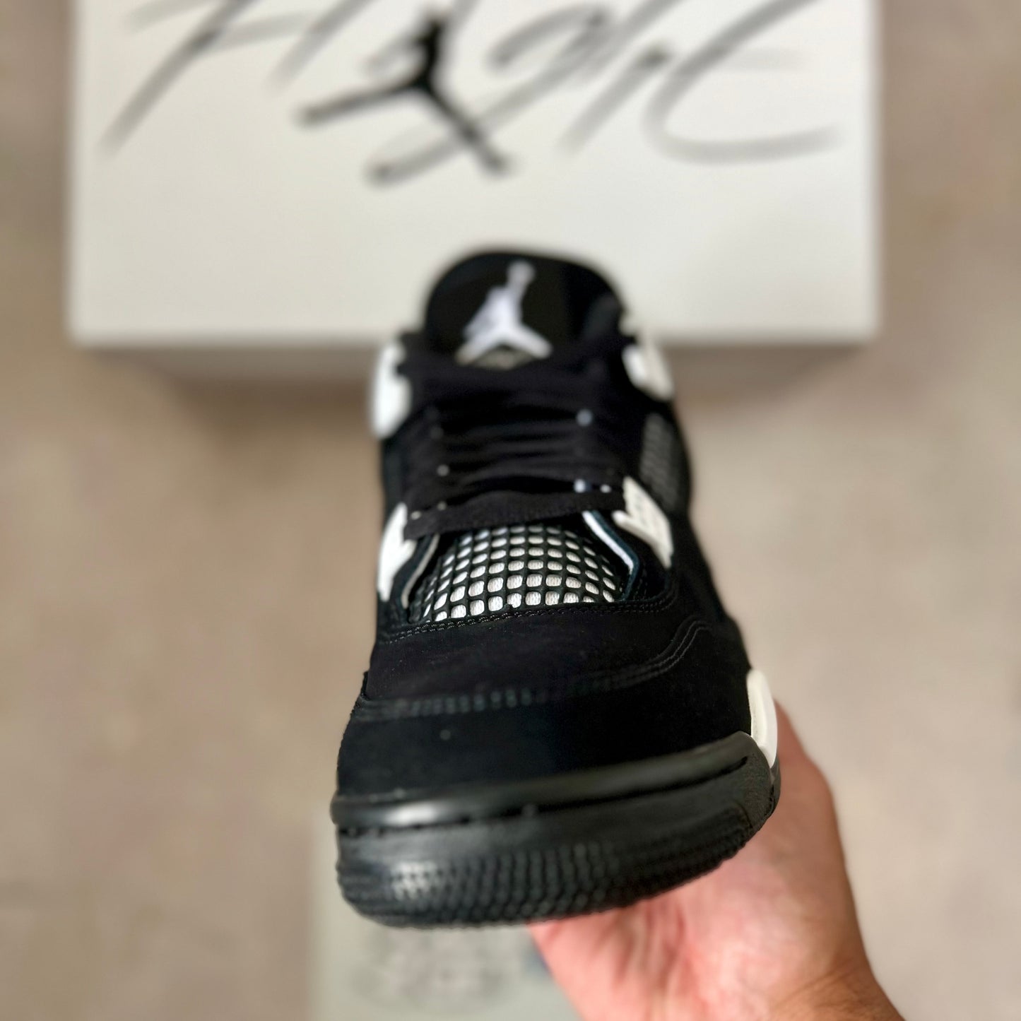 Air Jordan 4 Retro - White Thunder
