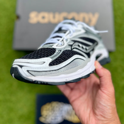 Saucony Progrid Omni 9 - Black/White