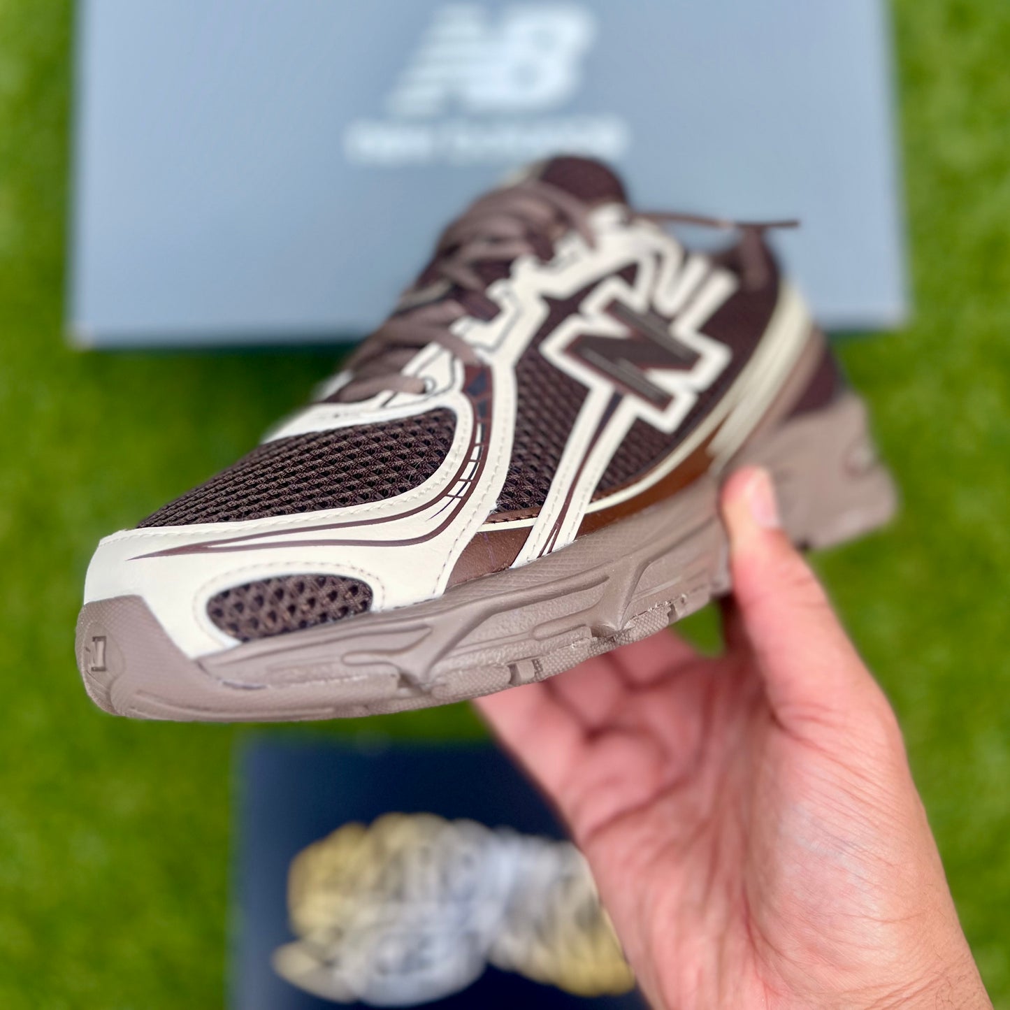 New Balance 740 - Brown/Cream (EU Exclusive)