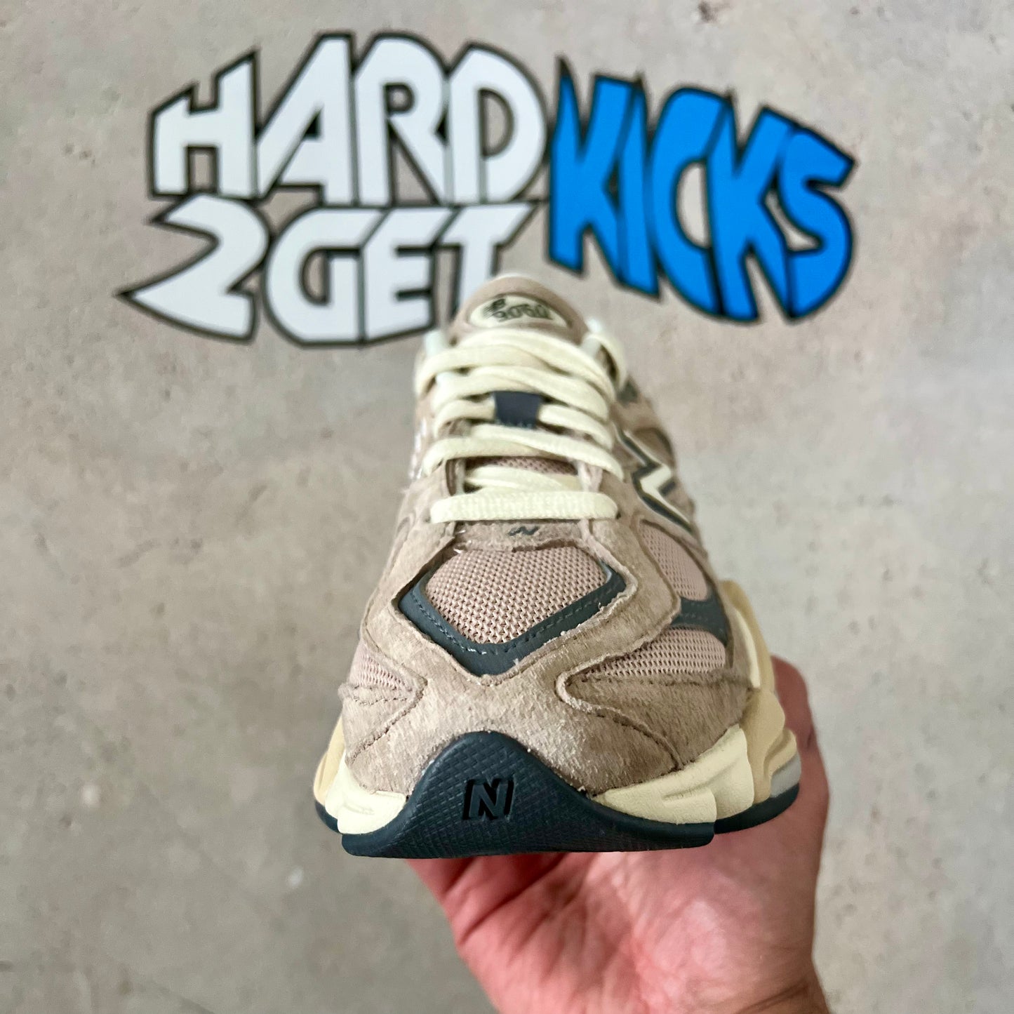 New Balance 9060 - Driftwood