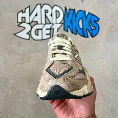 New Balance 9060 - Driftwood
