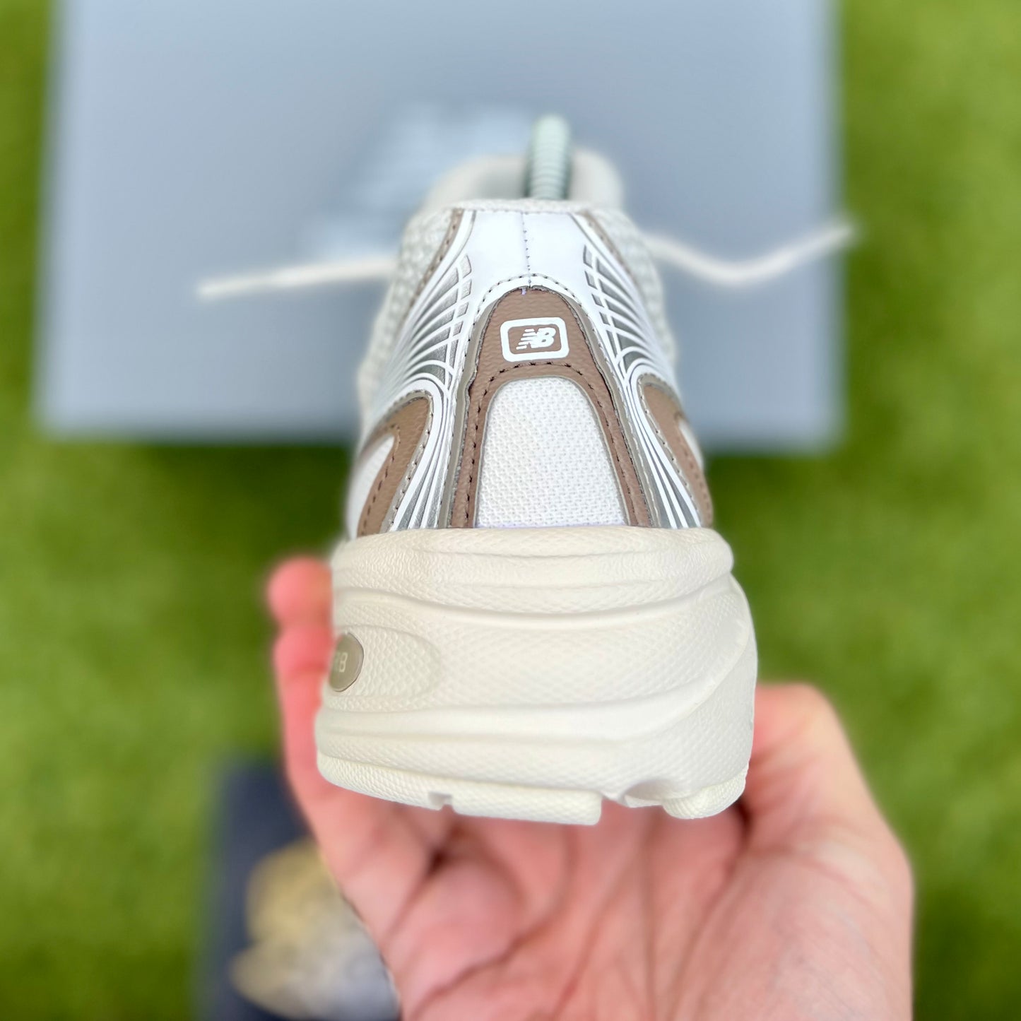 New Balance 740 - Sea Salt/Arid Stone