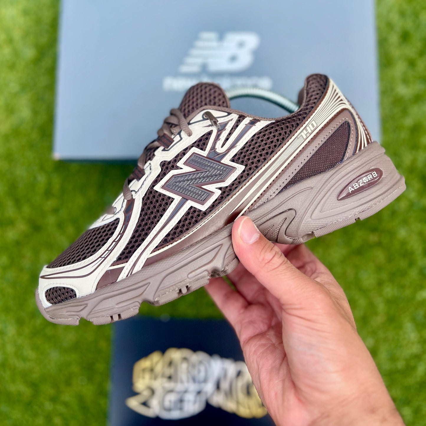 New Balance 740 - Brown/Cream (EU Exclusive)