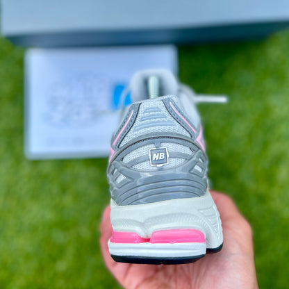 New Balance 1906R - Grey/Pink