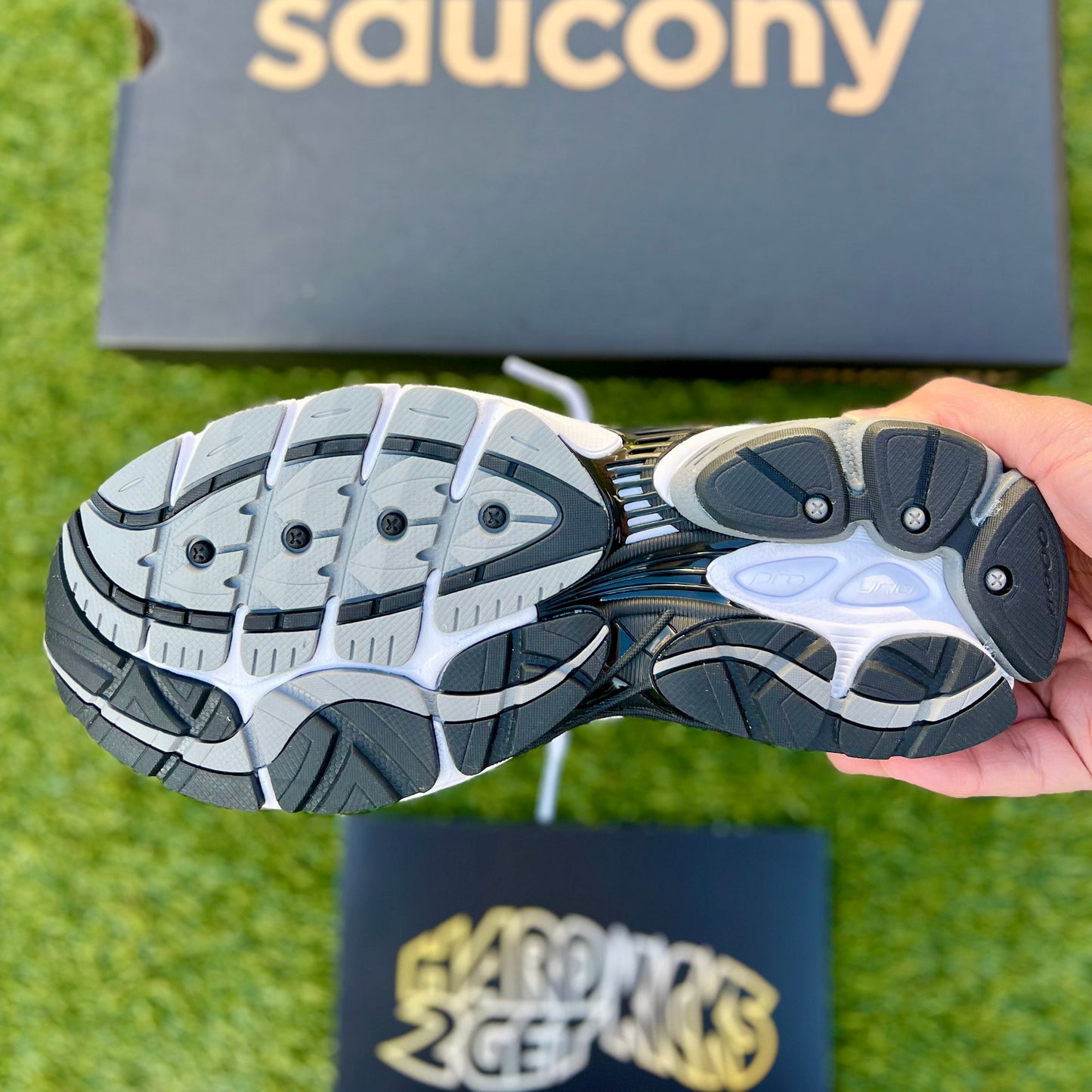 Saucony Progrid Omni 9 - Grey/Silver