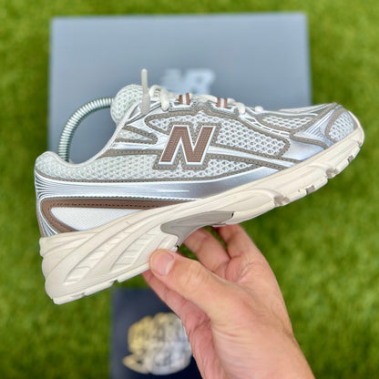 New Balance 740 - Sea Salt/Arid Stone