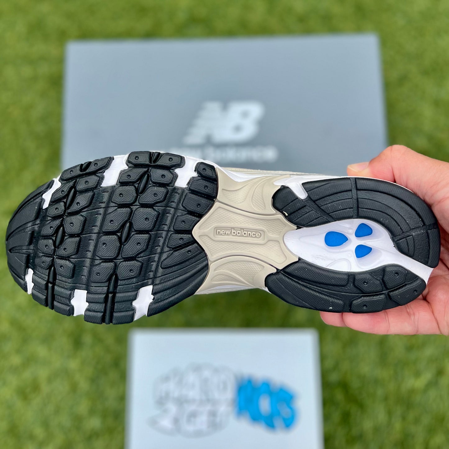 New Balance 327 - Sea Salt