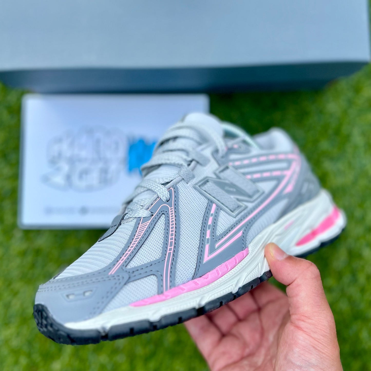 New Balance 1906R - Grey/Pink