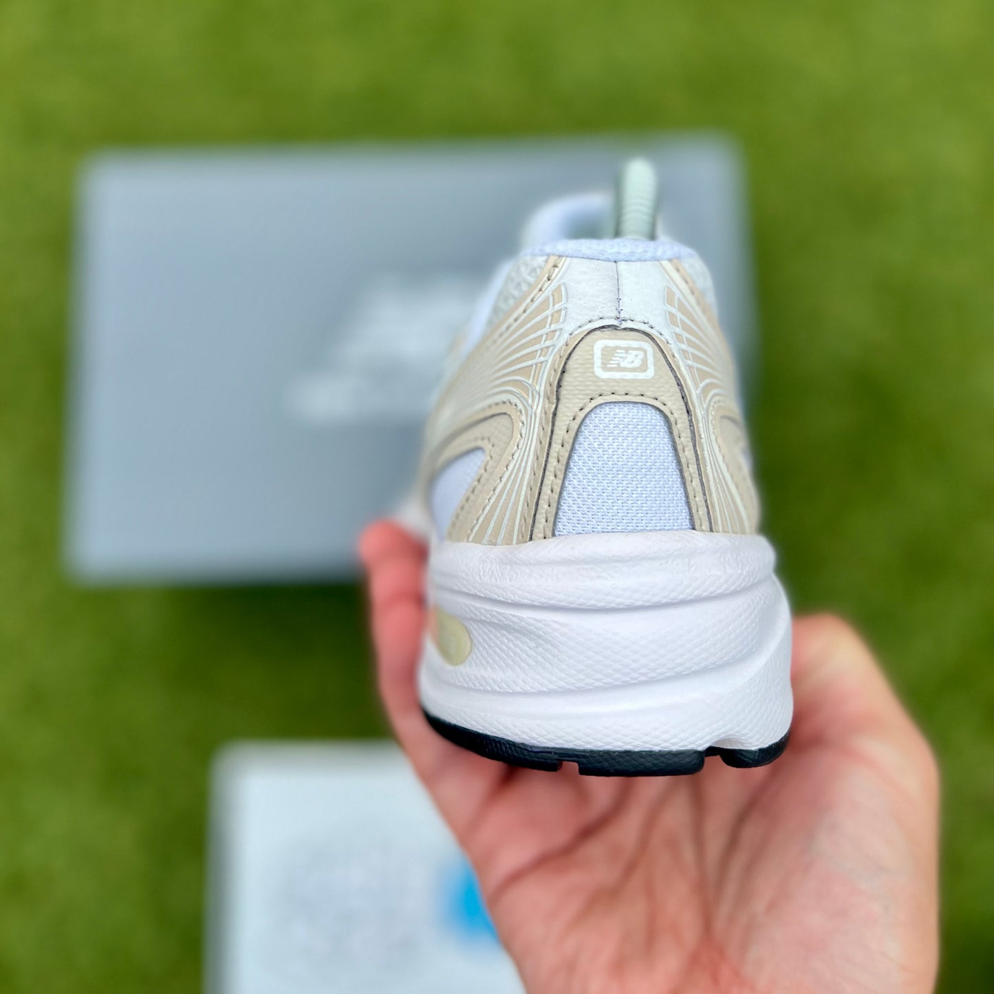 New Balance 327 - Sea Salt