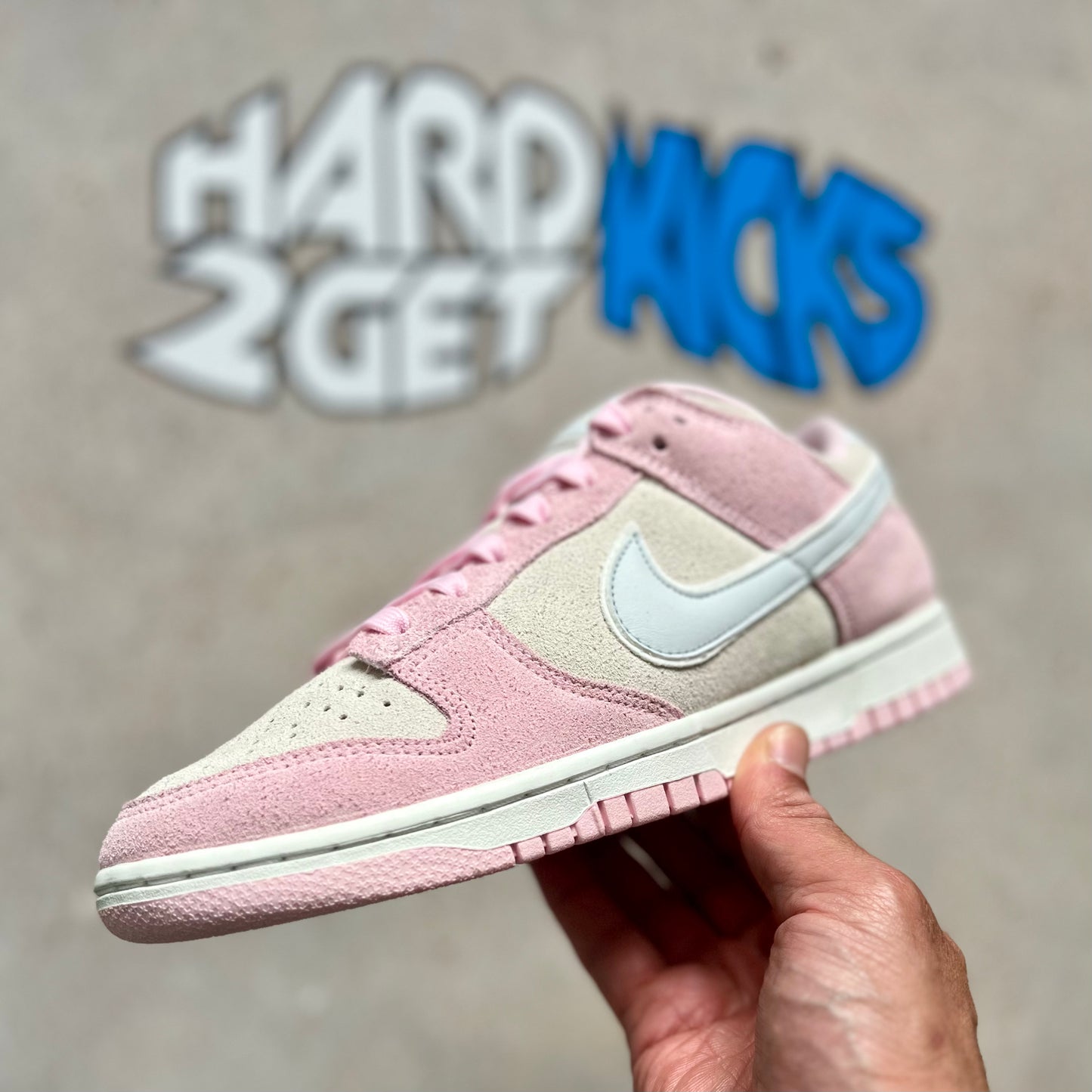 Wmns Nike Dunk Low LX - Pink Foam