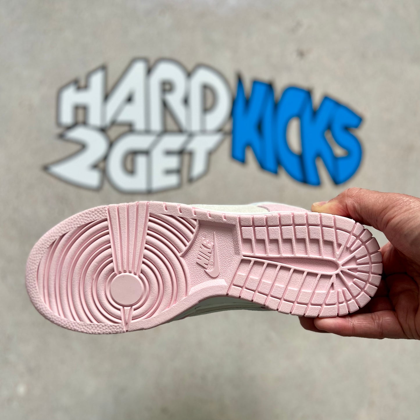 Wmns Nike Dunk Low LX - Pink Foam