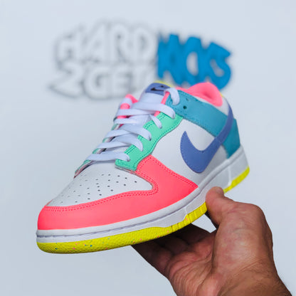Wmns Nike Dunk Low - Easter