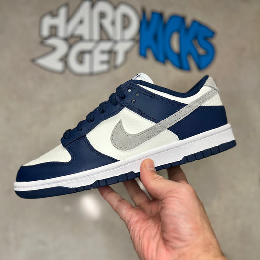 Nike Dunk Low - Midnight Navy