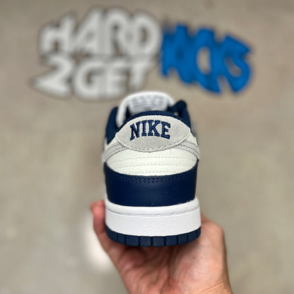 Nike Dunk Low - Midnight Navy