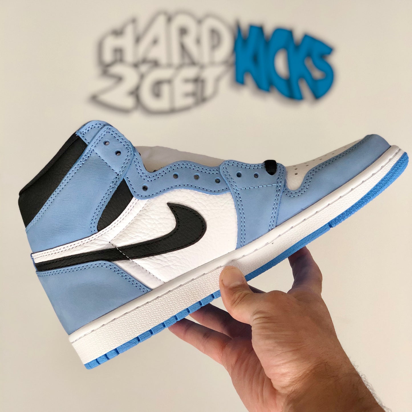 Air Jordan 1 Retro High OG - University Blue