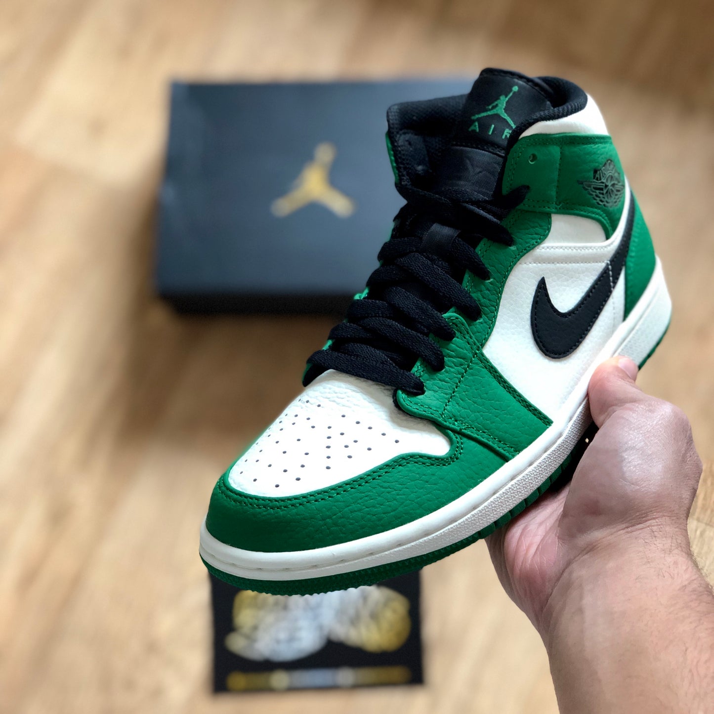 Air Jordan 1 Mid SE - Pine Green