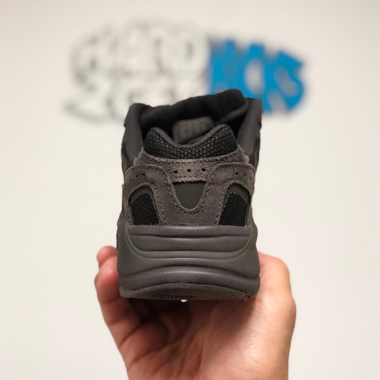 Yeezy Boost 700 V2 Kids - Vanta
