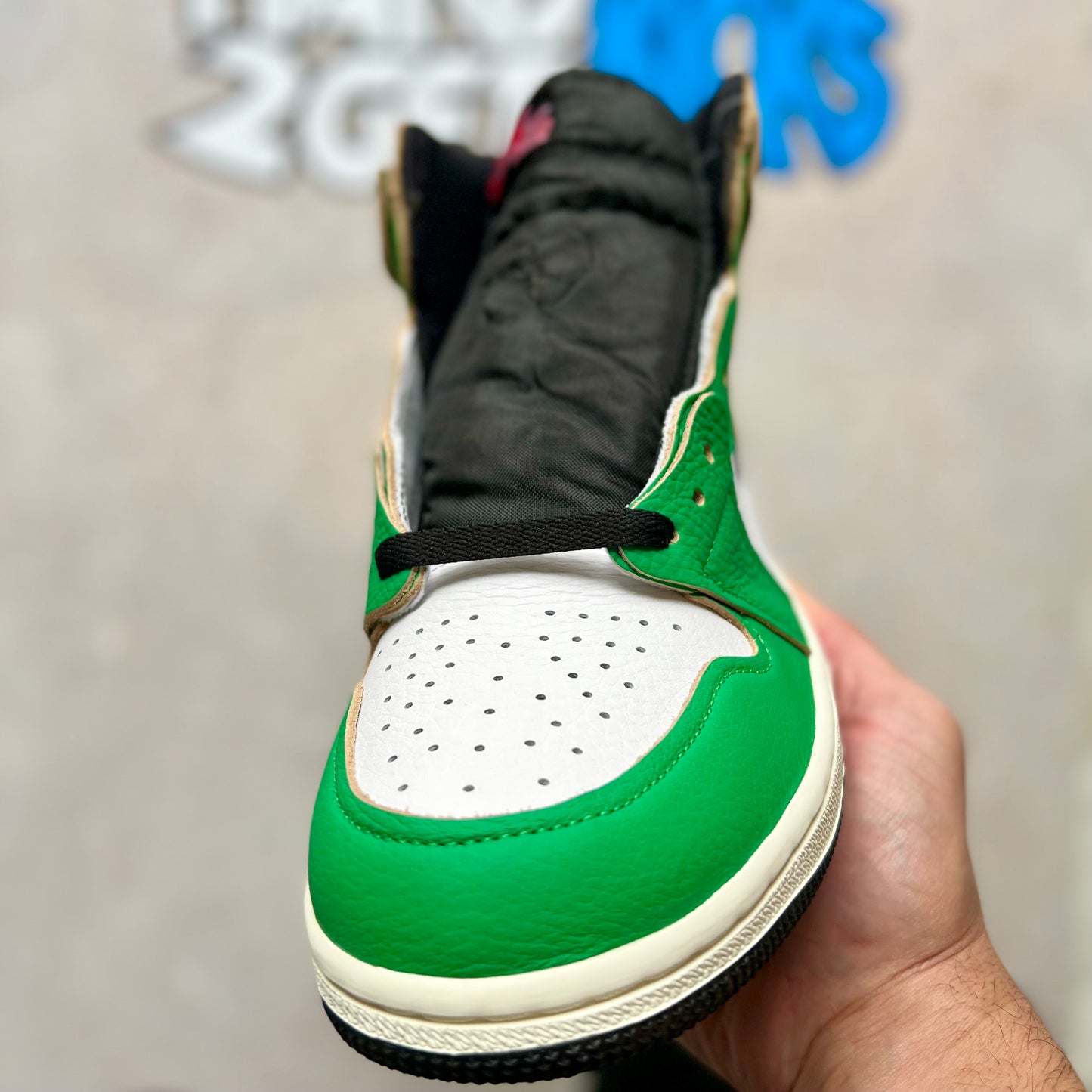 Wmns Air Jordan 1 Retro High OG - Lucky Green