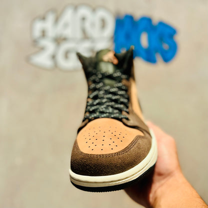 Air Jordan 1 Mid SE- Dark Chocolate