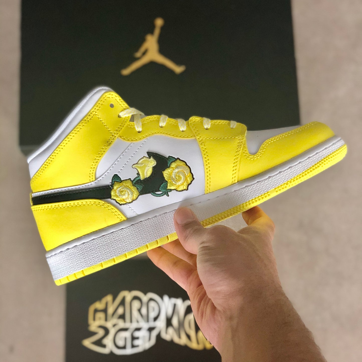 Air Jordan 1 Mid GS - Dynamic Yellow Floral