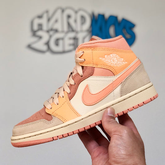 Wmns Air Jordan 1 Mid - Apricot