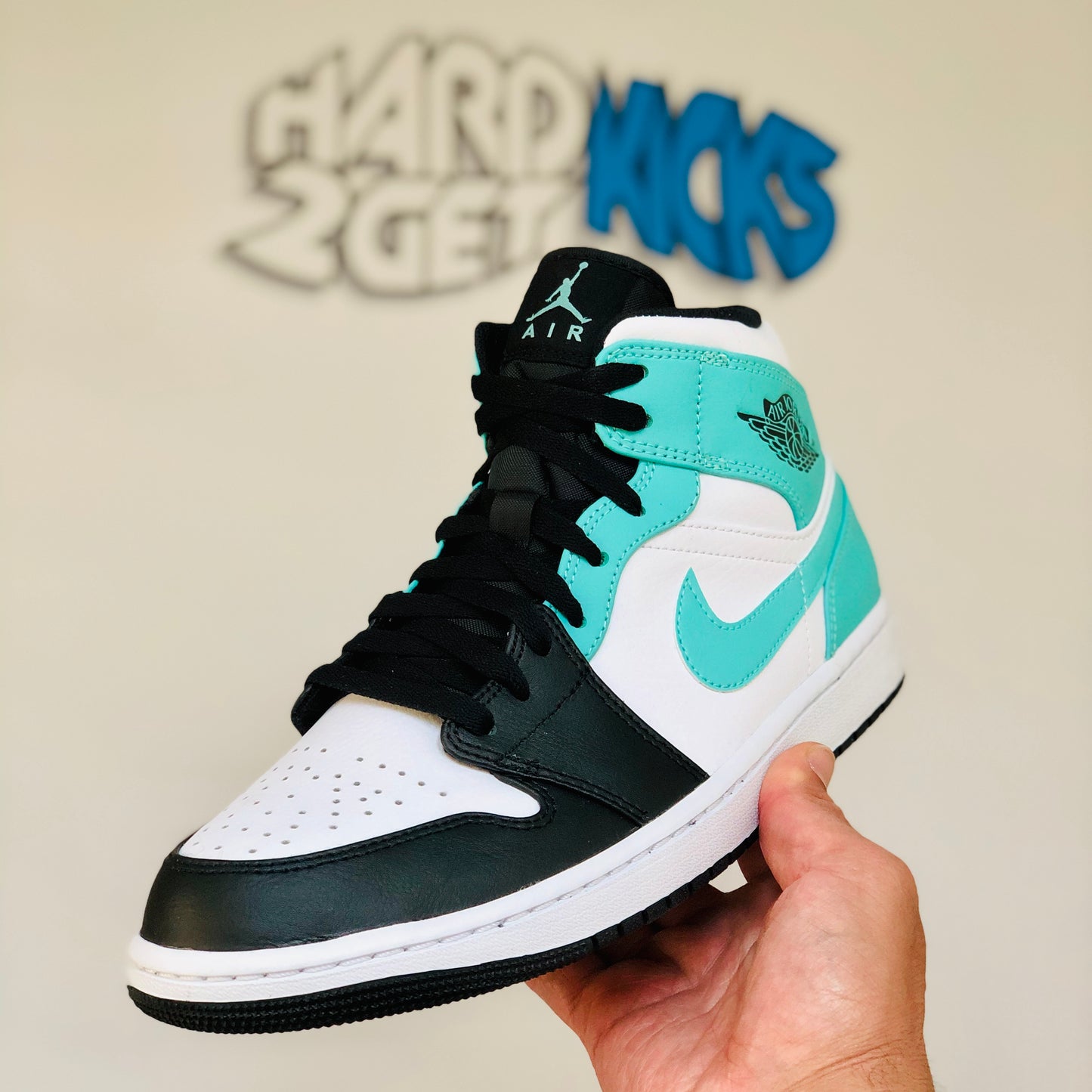 Air Jordan 1 Mid - Tropical Twist
