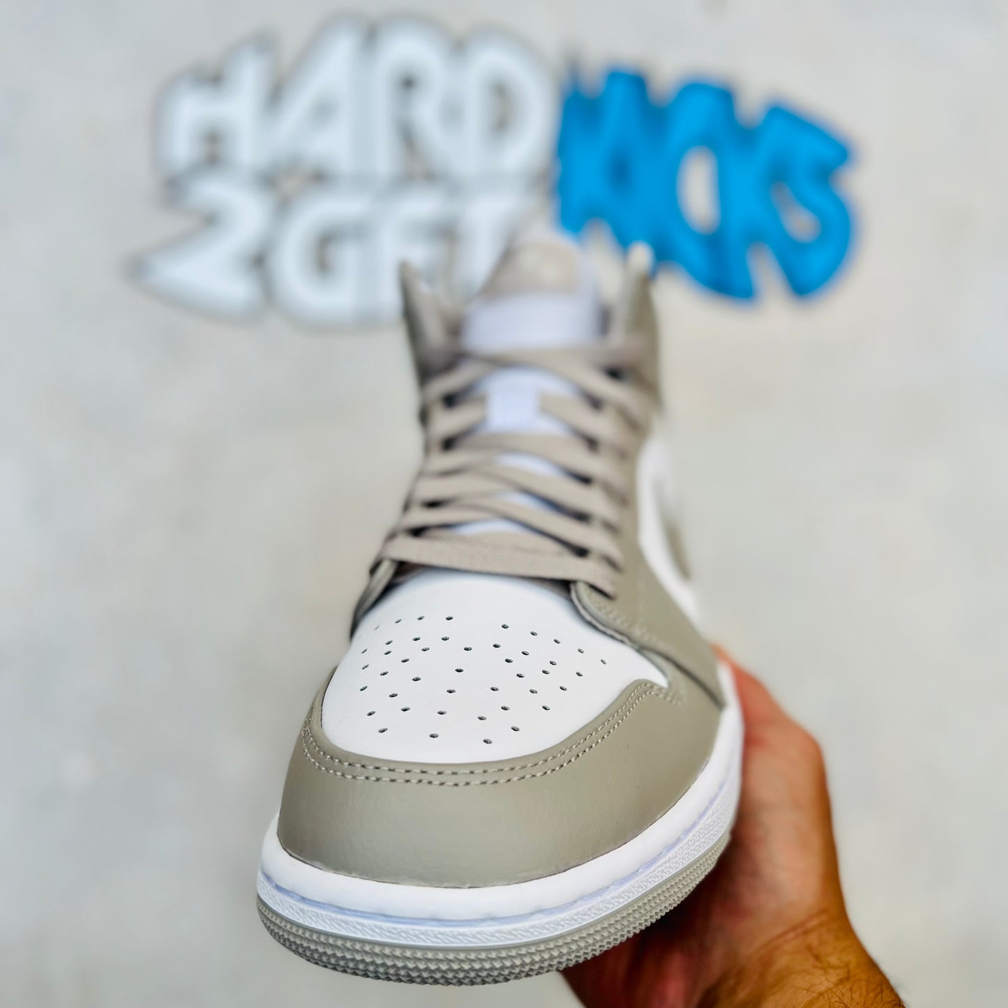 Air Jordan 1 Mid - Linen