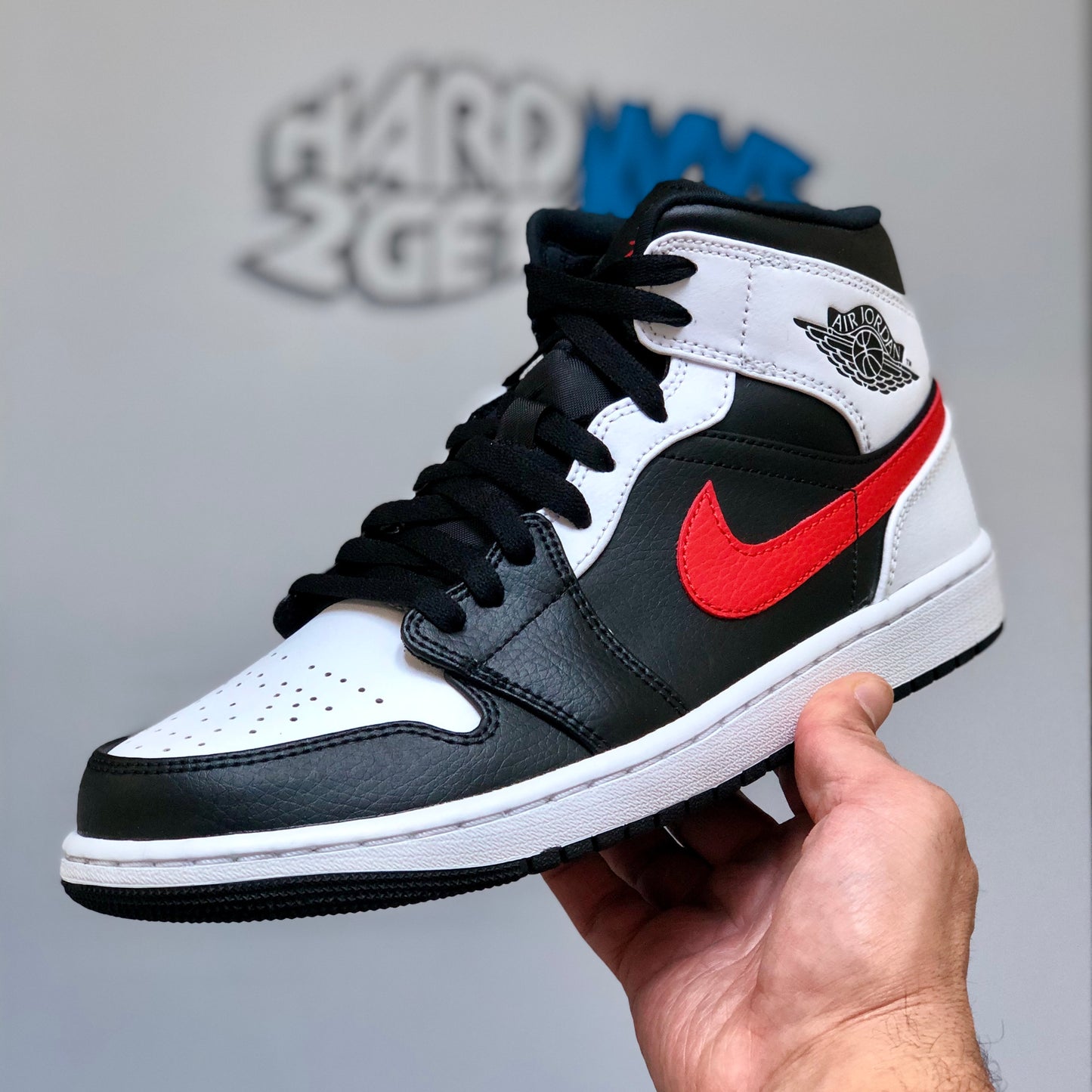 Air Jordan 1 Mid - Chile Red