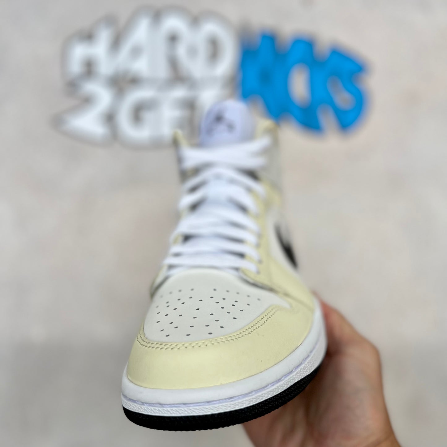 Wmns Air Jordan 1 Mid - Coconut Milk