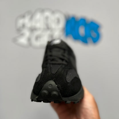 New Balance 327 - Black