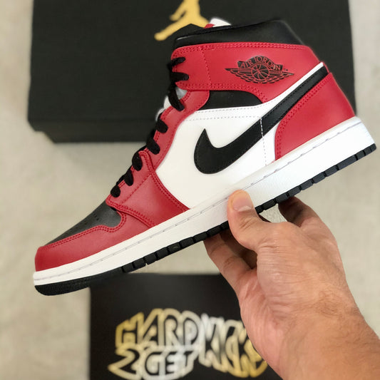 Air Jordan 1 Mid - Chicago Black Toe