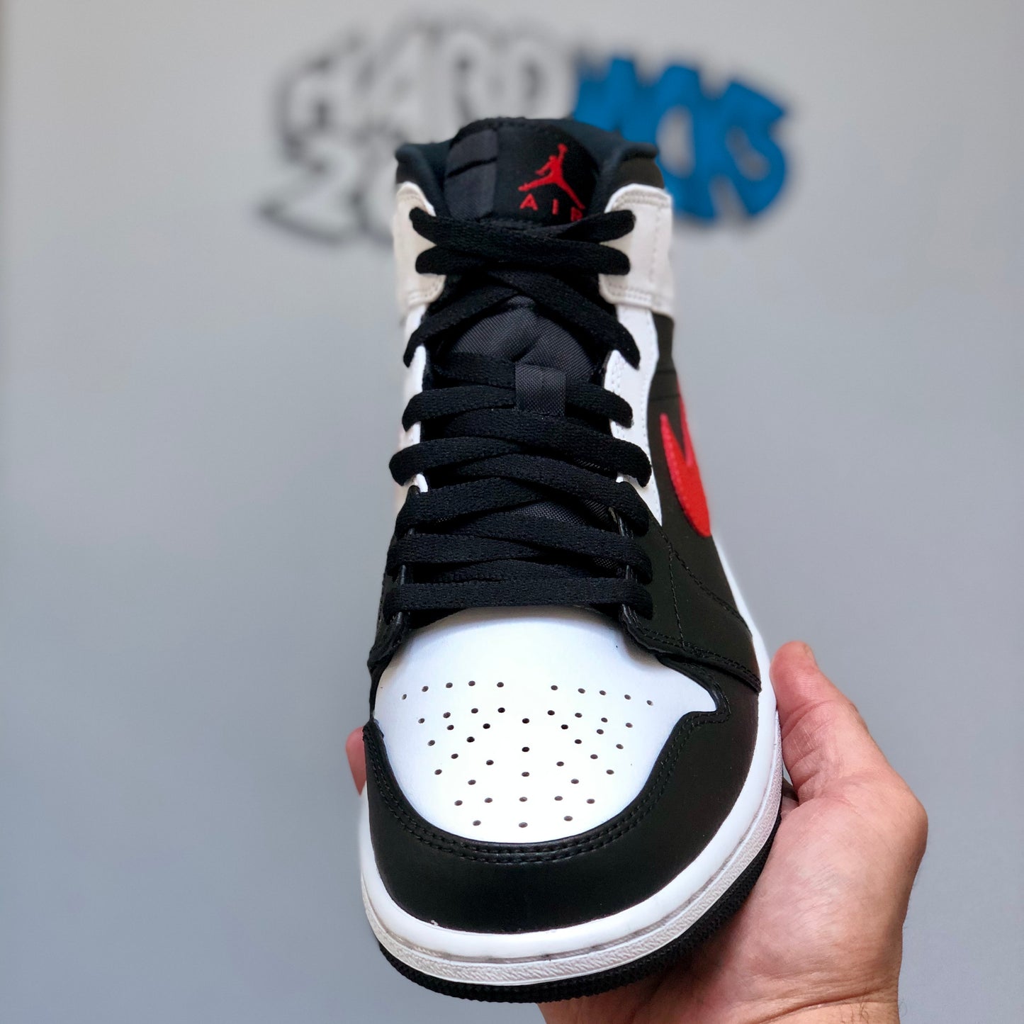 Air Jordan 1 Mid - Chile Red
