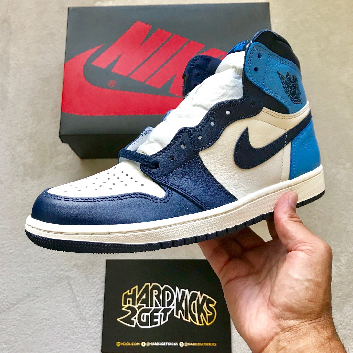 Air Jordan 1 Retro High OG - Obsidian