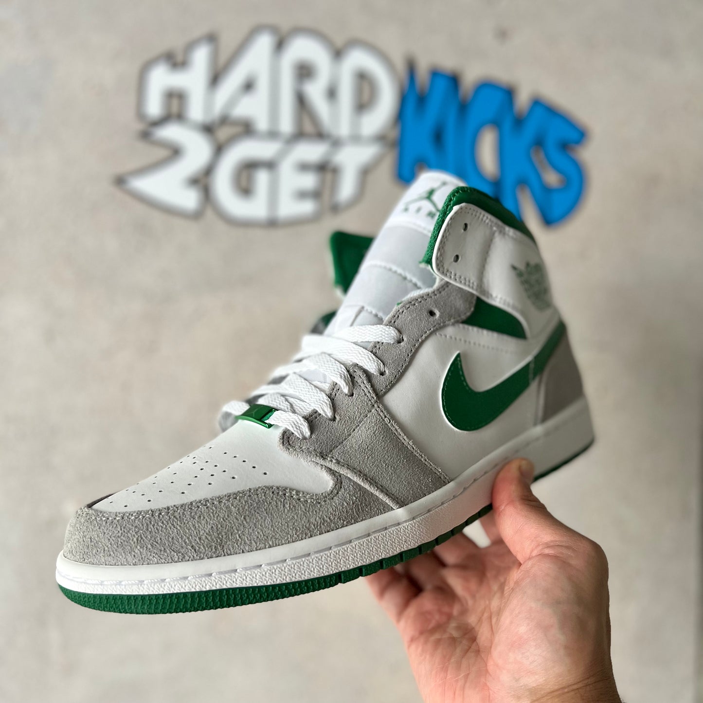 Air Jordan 1 Mid SE - Pine Green/Light Smoke Grey